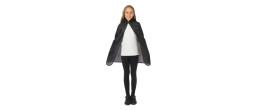 Cape enfant noire avec col de 75cm en vente.