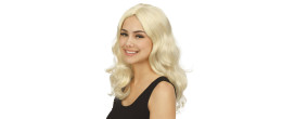 Perruque chic longue bouclée sans frange couleur blonde en vente chez Be Happy
