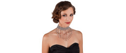 Set collier ras de cou perles et gant perles cabaret 1920 couleur argenté, charleston en vente chez Be Happy