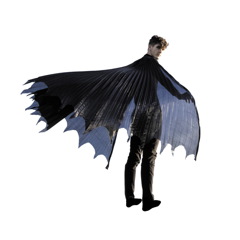 Cape de chauve souris Batman pour adulte noire longue en vente chez Be Happy
