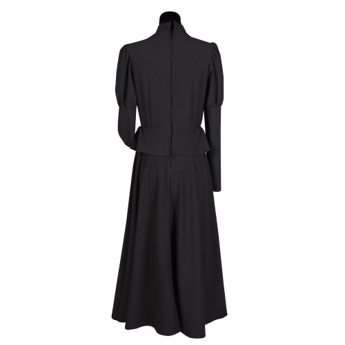 Location robe gothique 1900 victorienne noire pour femme chez Be Happy