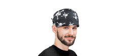 Bandana pirate noir avec têtes de mort blancs pour adulte et enfant 50x50cm en vente chez Be Happy à Paris