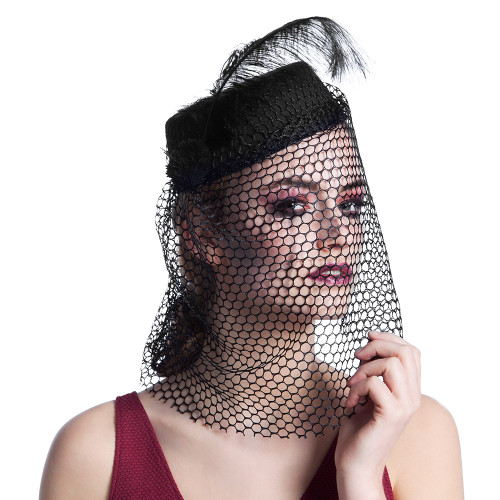 Chapeau black widow avec voile