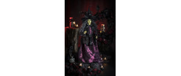 Décoration sorcière robe violette 62cm