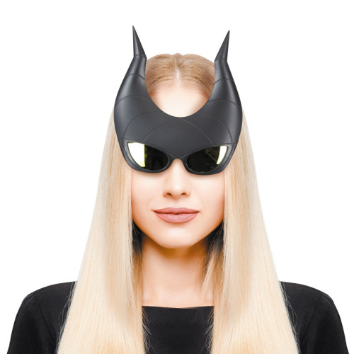 Lunettes maléfique luxe pour adulte avec cornes en vente chez Be Happy à Paris